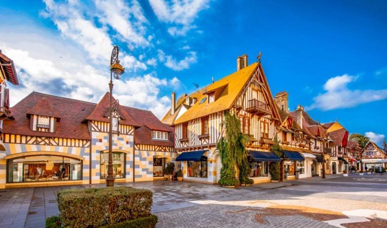 Ulysse By Kleidos - Charmant T2 Dans Le Centre De Pont-Audemer Exteriér fotografie